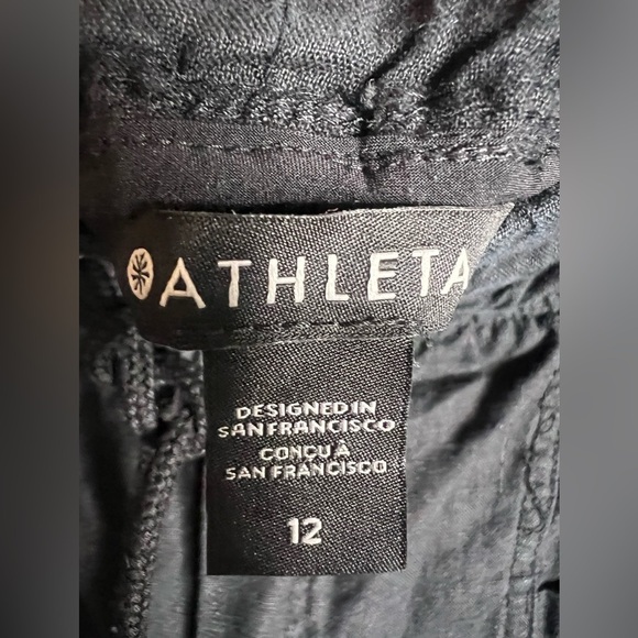 Athleta Cabo Linen 4'" Short in size 12. - Picture 4 of 9